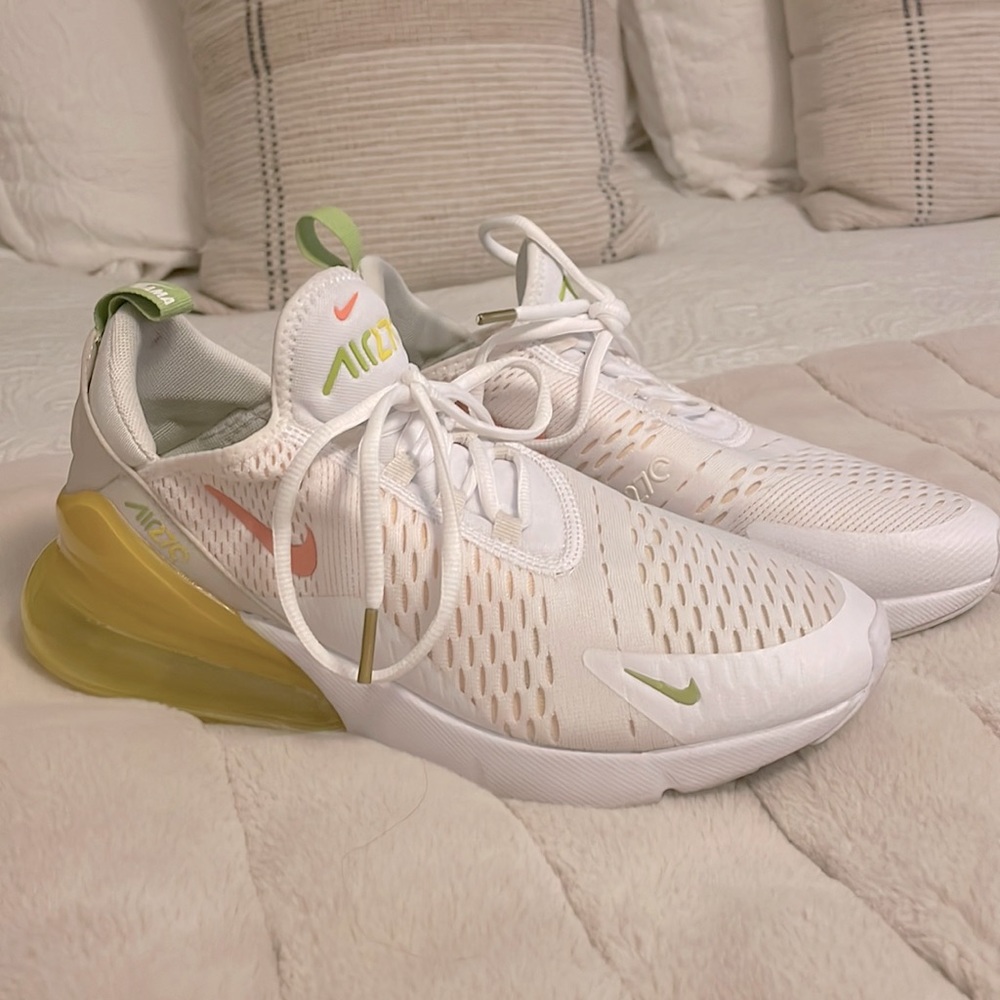 Women’s Nike Air Max 270 shoes